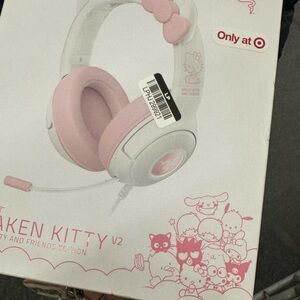 Razer Krazen Kitty V2 wired usb A Gaming headset with Hello kitty ears & chroma